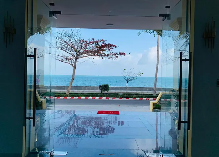 Golden Rose Hotel